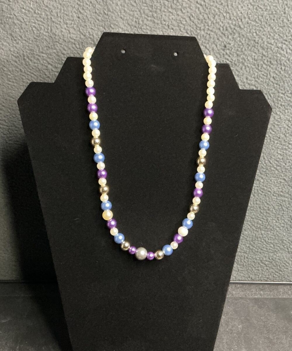 Multi Color Pearl Necklace